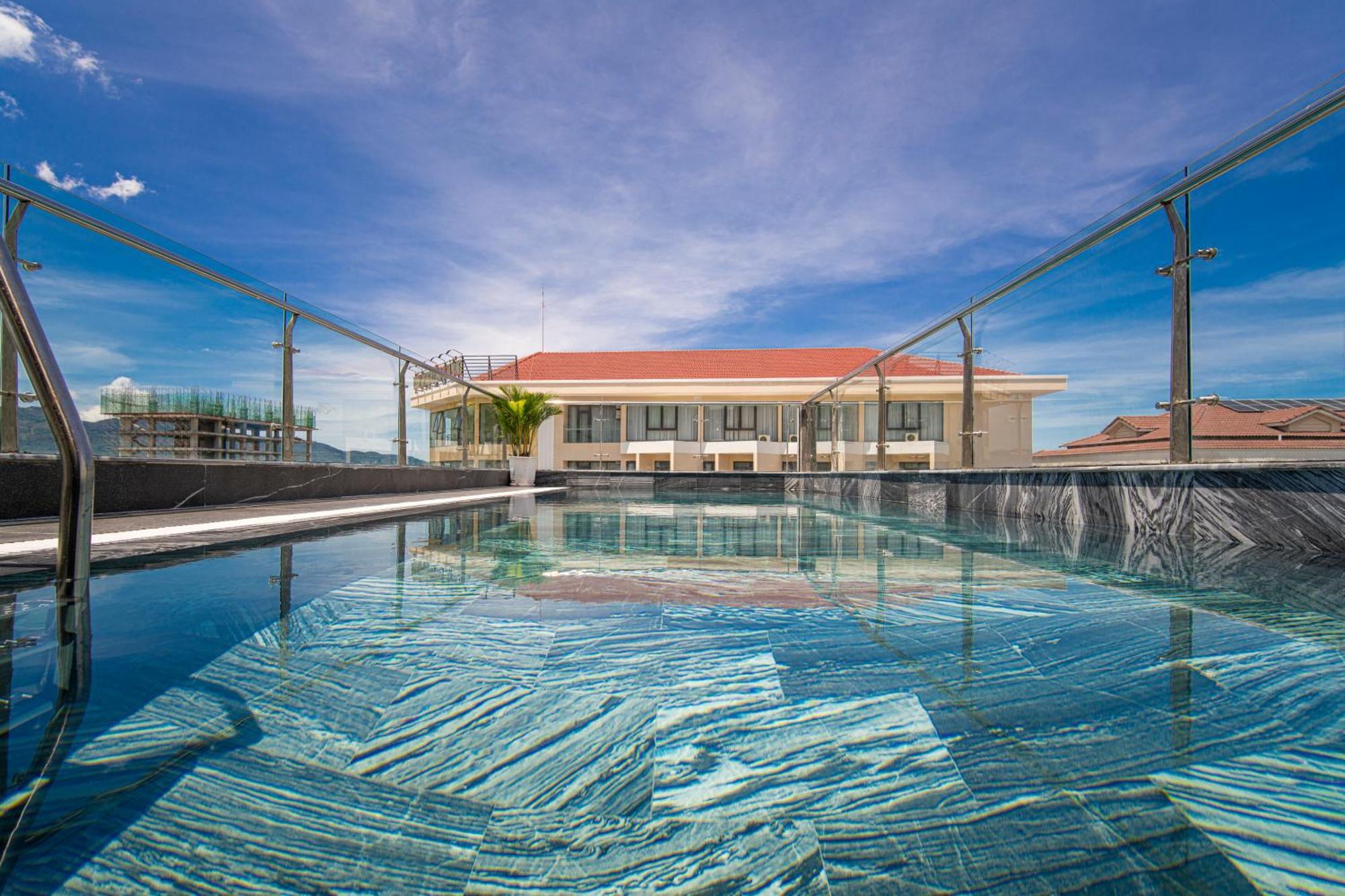 Sea Wind Hotel By Thg Da Nang Eksteriør bilde
